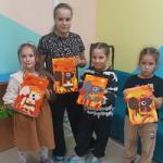 Аппликация из фетра на холсте «Бельчонок»